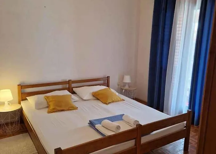 شقة In Sv. Filip I Jakov 53959 *