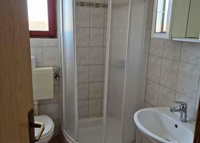 In Sv. Filip I Jakov 53959 سفيتي فيليب ياكوف